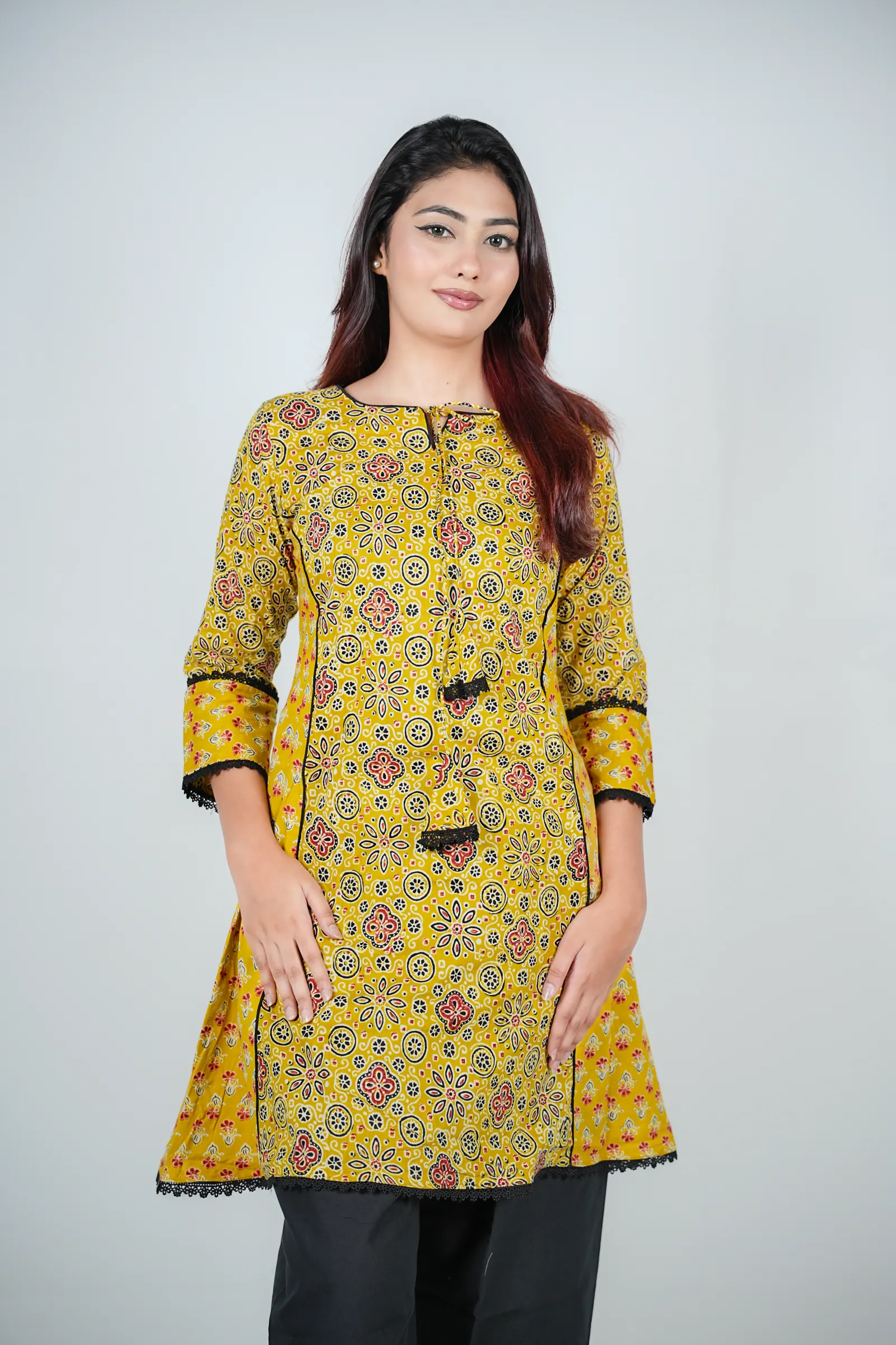 Jhilik - Jaipuri Kurti & Chikan Pant
